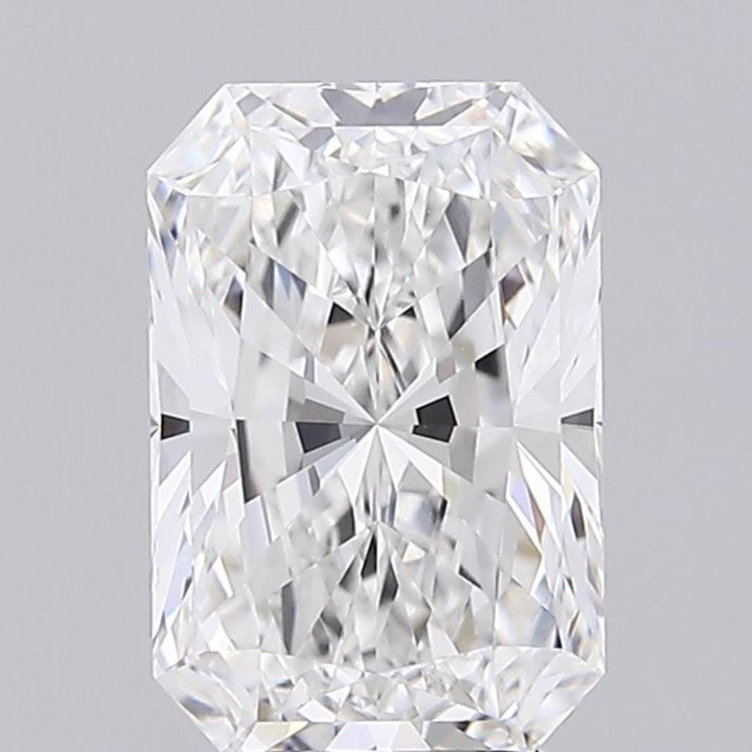 3 CT Radiant Cut Lab grown Diamond | IGI Certified | Diamond for Engagement Ring